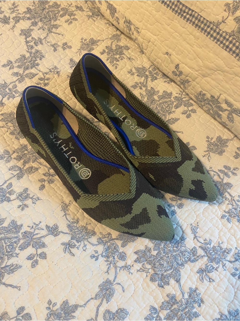 Rothy’s The Point Flat Olive Camo Size 7.5